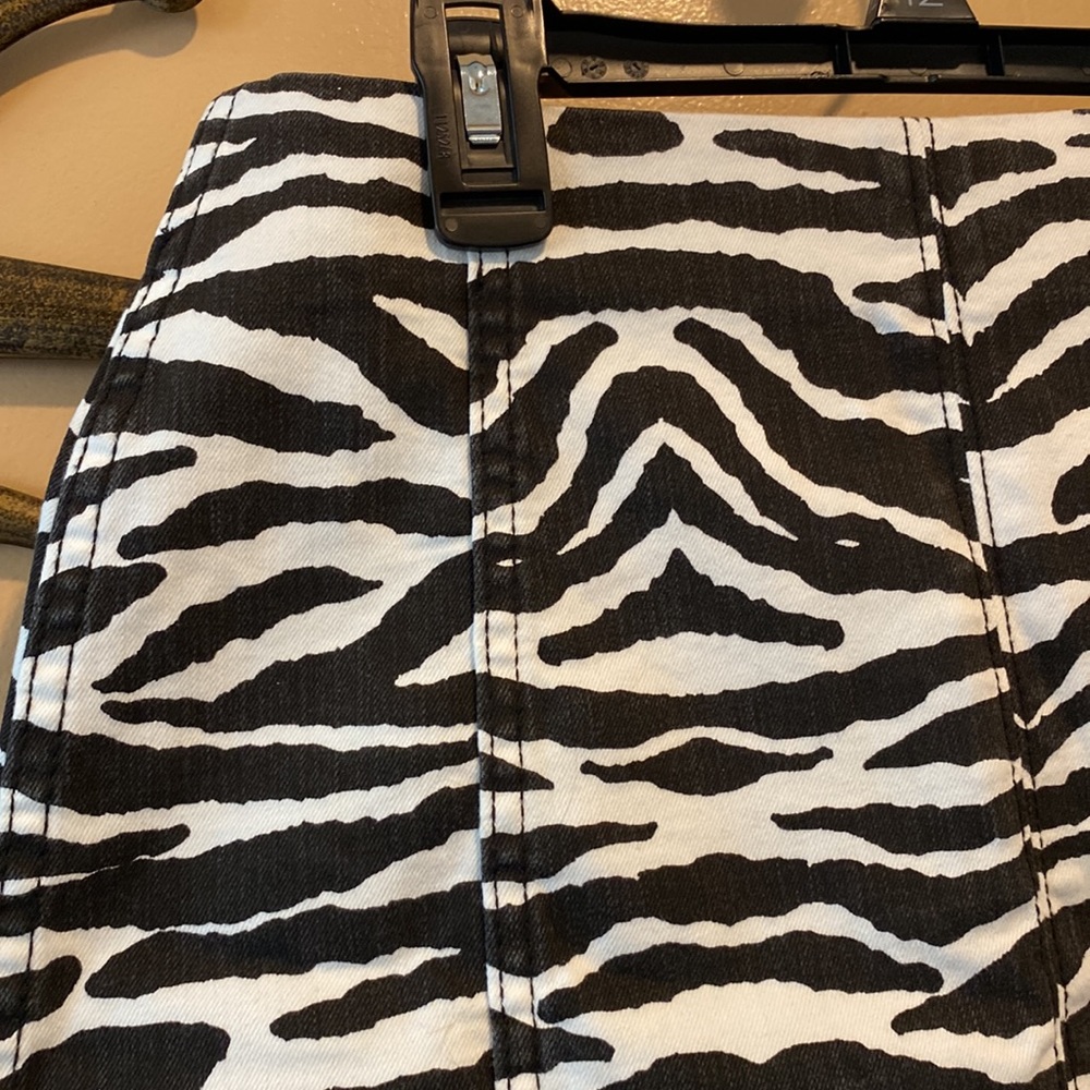 Zebra skirt 🦓 - Picture 3 of 5